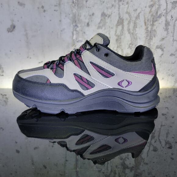 MSRP $155 Apex Women's Trail Runner Active Shoe 9.5 4E Gray Purple Preowned - Picture 1 of 6